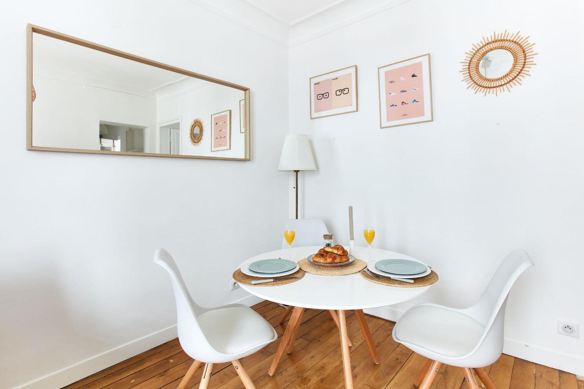 Montmartre 2Br Apartment Parigi Esterno foto